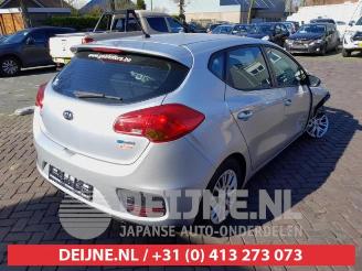 Kia Cee d Cee'd (JDB5), Hatchback 5-drs, 2012 / 2018 1.4i 16V picture 7