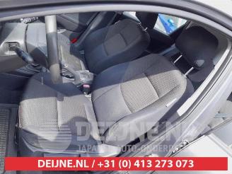 Hyundai I-30 i30 Crosswagon (WWH), Combi, 2007 / 2012 1.6 CVVT 16V picture 18