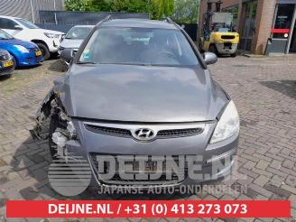 Hyundai I-30 i30 Crosswagon (WWH), Combi, 2007 / 2012 1.6 CVVT 16V picture 2