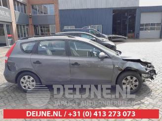 Hyundai I-30 i30 Crosswagon (WWH), Combi, 2007 / 2012 1.6 CVVT 16V picture 8