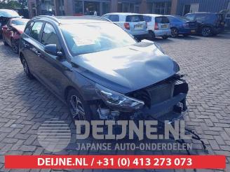 Salvage car Hyundai I-30 i30 Wagon (PDEF5), Combi, 2017 1.0 T-GDI 12V 2022/3