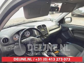 Toyota Rav-4 RAV4 (A2), Terreinwagen, 2000 / 2005 2.0 16V VVT-i 4x4 picture 15