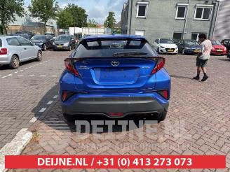 Toyota C-HR C-HR (X1,X5), SUV, 2016 1.8 16V Hybrid picture 6