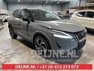 Coche siniestrado Nissan Qashqai Qashqai (J12), SUV, 2021 1.5 VC-T e-Power 16V 2022