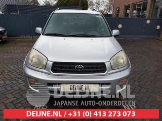 Toyota Rav-4 RAV4 (A2), Terreinwagen, 2000 / 2005 2.0 16V VVT-i 4x4 picture 2