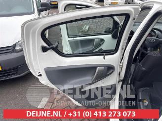 Toyota Aygo Aygo (B10), Hatchback, 2005 / 2014 1.0 12V VVT-i picture 16