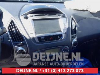 Hyundai Ix35 iX35 (LM), SUV, 2009 / 2015 2.0 16V picture 18