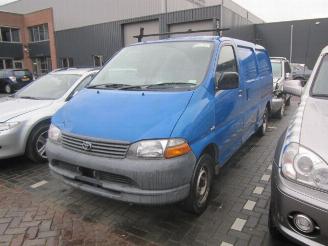Toyota Hi-Ace  picture 2