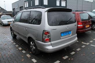 Hyundai Trajet  picture 3
