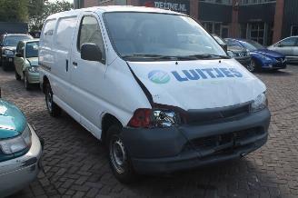 Toyota Hi-Ace  picture 3