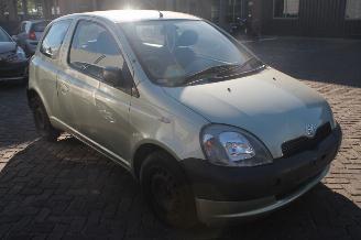 Toyota Yaris  picture 2