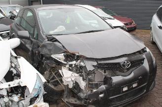 Toyota Auris  picture 2