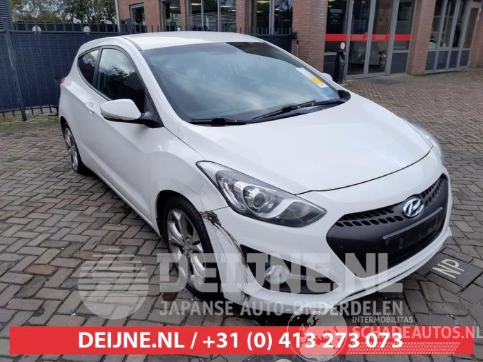 Hyundai I-30 i30 (GDHB5), Hatchback, 2011 1.6 CRDi Blue Drive 16V VGT
