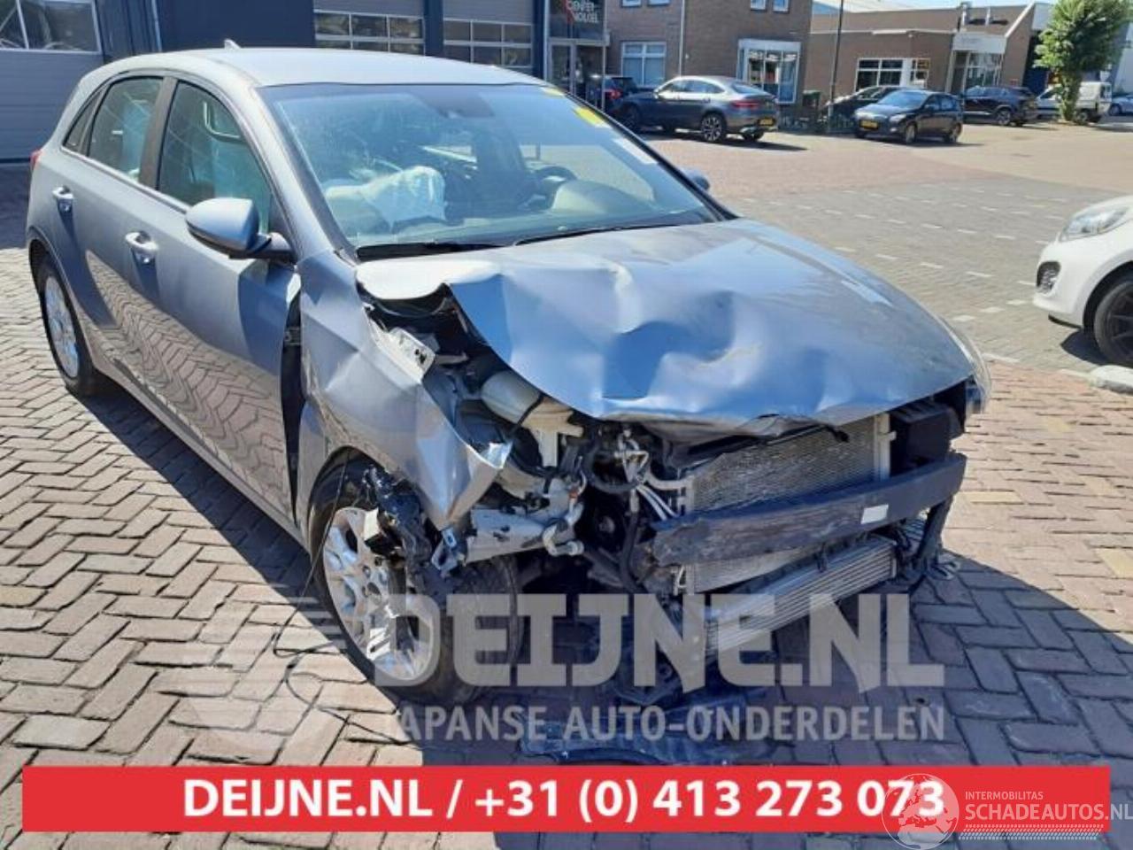 Kia Cee d Ceed (CDB5/CDBB), Hatchback 5-drs, 2018 1.0i T-GDi 12V