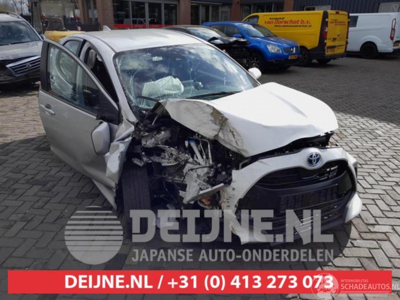 Toyota Yaris Yaris IV (P21/PA1/PH1), Hatchback, 2020 1.5 12V Hybrid 115