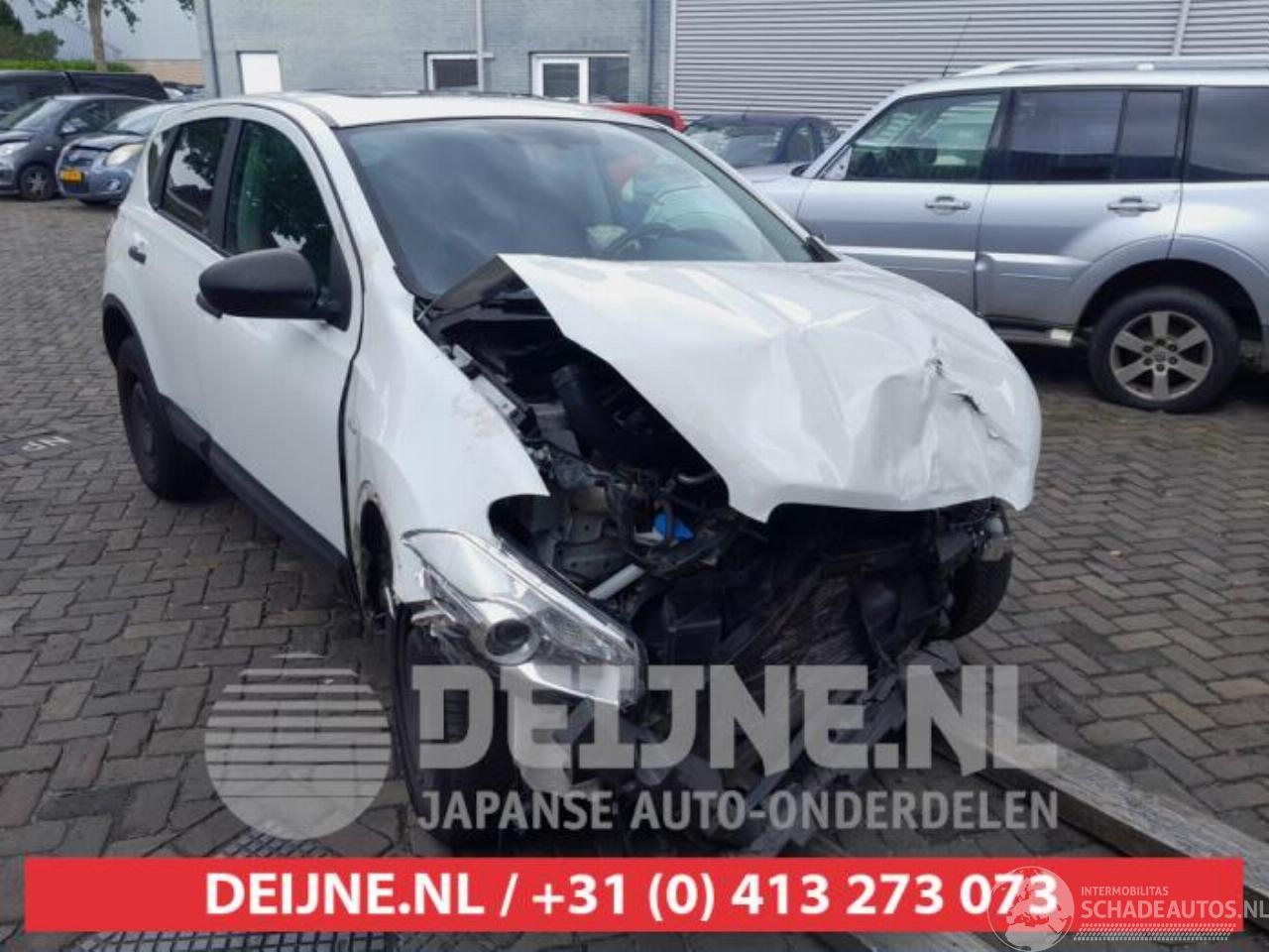 Nissan Qashqai Qashqai (J10), SUV, 2007 / 2014 1.6 16V