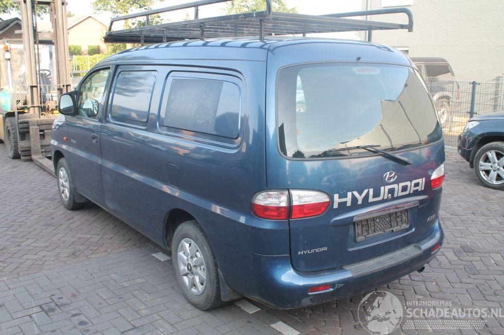 Hyundai H-200 