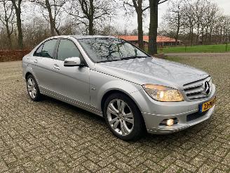 uszkodzony samochody osobowe Mercedes C-klasse C180 cdi Automaat Avantgarde 2011/2