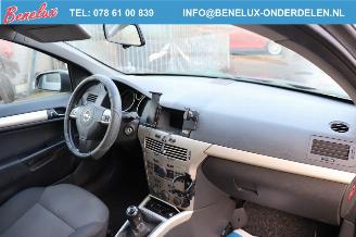 Opel Astra 1.6 Temptation picture 5