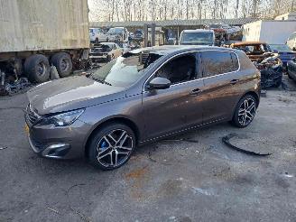 Peugeot 308 08 (L3/L8/LB/LH/LP) Hatchback 5-drs 1.2 12V e-THP PureTech 130 (EB2DTS(HNY)) [96kW] picture 2