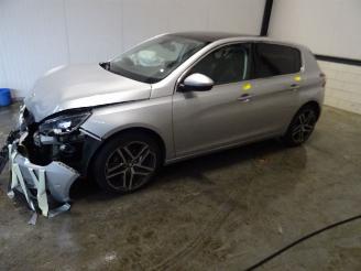 Uttjänta bilar auto Peugeot 308 1.2 THP 2014/9
