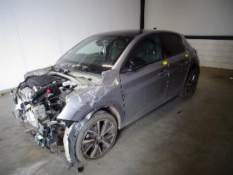 Peugeot 208 1.2 THP picture 3