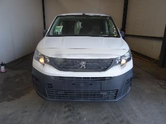 Purkuautot passenger cars Peugeot Partner 1.6 HDI 2022/12