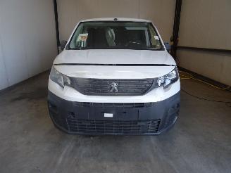 Purkuautot passenger cars Peugeot Partner 1.6 HDI 2022/12