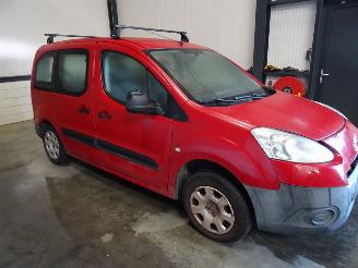 Purkuautot passenger cars Peugeot Partner 1.6 VTI 2012/8