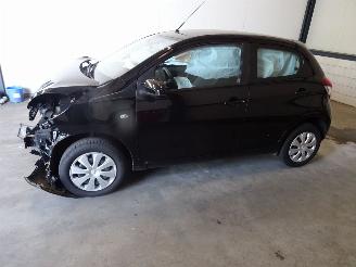 Damaged car Peugeot 108 1.0 VVT-I 2021/9
