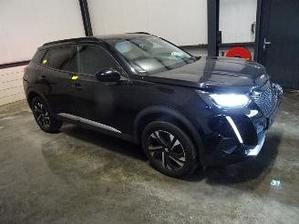 Salvage car Peugeot 2008 1.2THP 2021/9