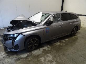 Vrakbiler auto Peugeot 308 1.6 HYBRIDE 2023/3