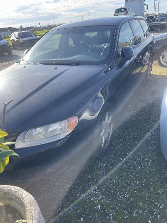 disassembly passenger cars Volvo V-70 2.0 diesel 2010/1