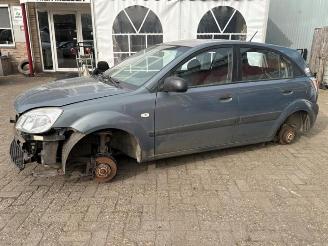 Kia Rio Rio II (DE), Hatchback, 2005 / 2011 1.4 16V picture 3