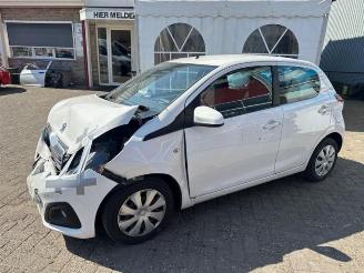 Peugeot 108 108, Hatchback, 2014 1.0 12V VVT-i picture 3
