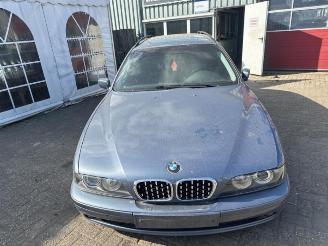 BMW 5-serie 5 serie Touring (E39), Combi, 1996 / 2004 520i 24V picture 2