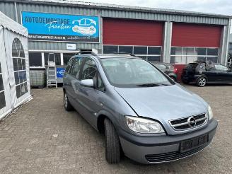 Vrakbiler auto Opel Zafira Zafira (F75), MPV, 1998 / 2005 1.6 16V 2003/5