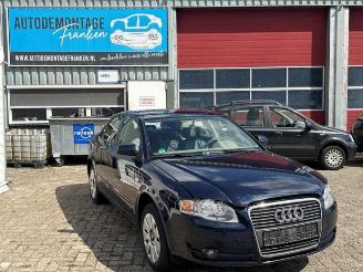 Salvage car Audi A4 A4 (B7), Sedan, 2004 / 2008 2.0 20V 2005/2