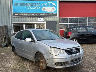 Salvage car Volkswagen Polo Polo IV (9N1/2/3), Hatchback, 2001 / 2012 1.4 16V 2009/4