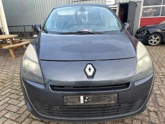 Renault Grand-scenic Grand Scenic III (JZ), MPV, 2009 / 2016 2.0 16V CVT picture 2