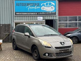 Voiture accidenté Peugeot 5008 5008 I (0A/0E), MPV, 2009 / 2017 2.0 HDiF 16V 2011/10