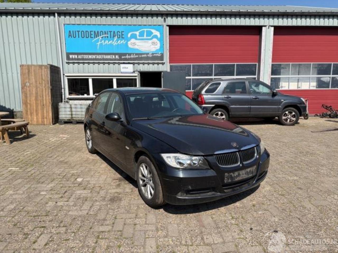 BMW 3-serie 3 serie (E90), Sedan, 2005 / 2011 318i 16V