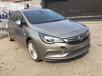 Opel Astra 1.4 Edition picture 2