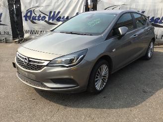 Opel Astra 1.4 Edition picture 1