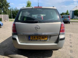 Opel Zafira  picture 4