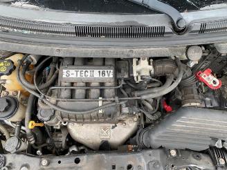 Chevrolet Spark Spark (M300), Hatchback, 2010 / 2015 1.0 16V Bifuel picture 6