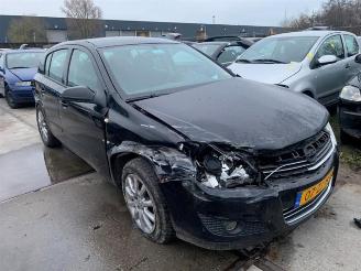 Opel Astra Astra H (L48), Hatchback 5-drs, 2004 / 2014 1.6 16V picture 3