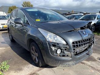 Vaurioauto  passenger cars Peugeot 3008 3008 I (0U/HU), MPV, 2009 / 2016 1.6 VTI 16V 2009/7