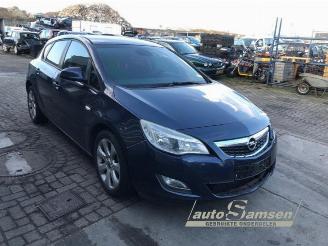 Opel Astra Astra J (PC6/PD6/PE6/PF6), Hatchback 5-drs, 2009 / 2015 1.4 Turbo 16V picture 11