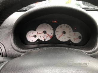 Peugeot 206 206 CC (2D), Cabrio, 2000 / 2007 1.6 16V picture 9